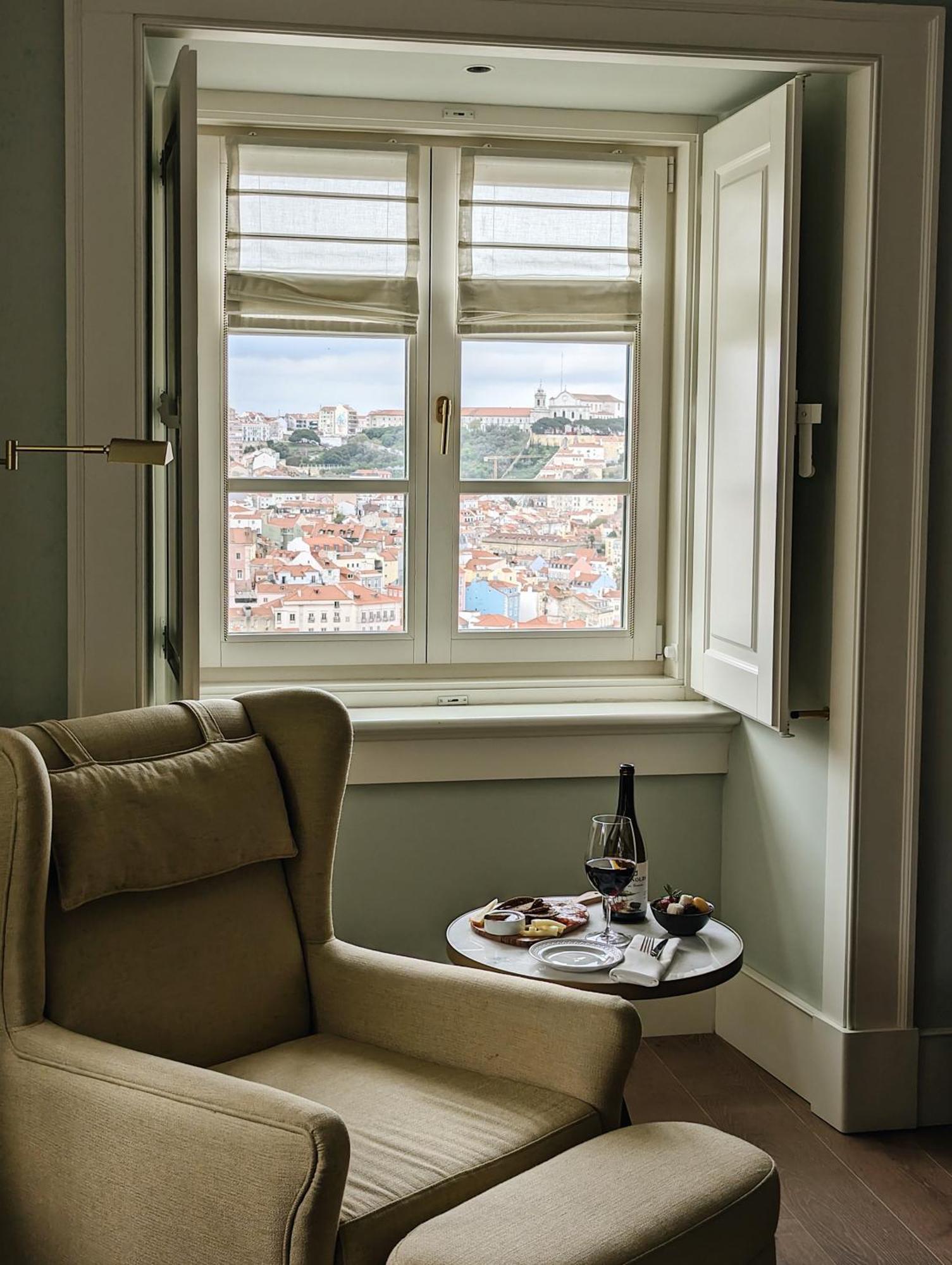 Palacio Ludovice Wine Experience Hotel Lisbon Exterior photo